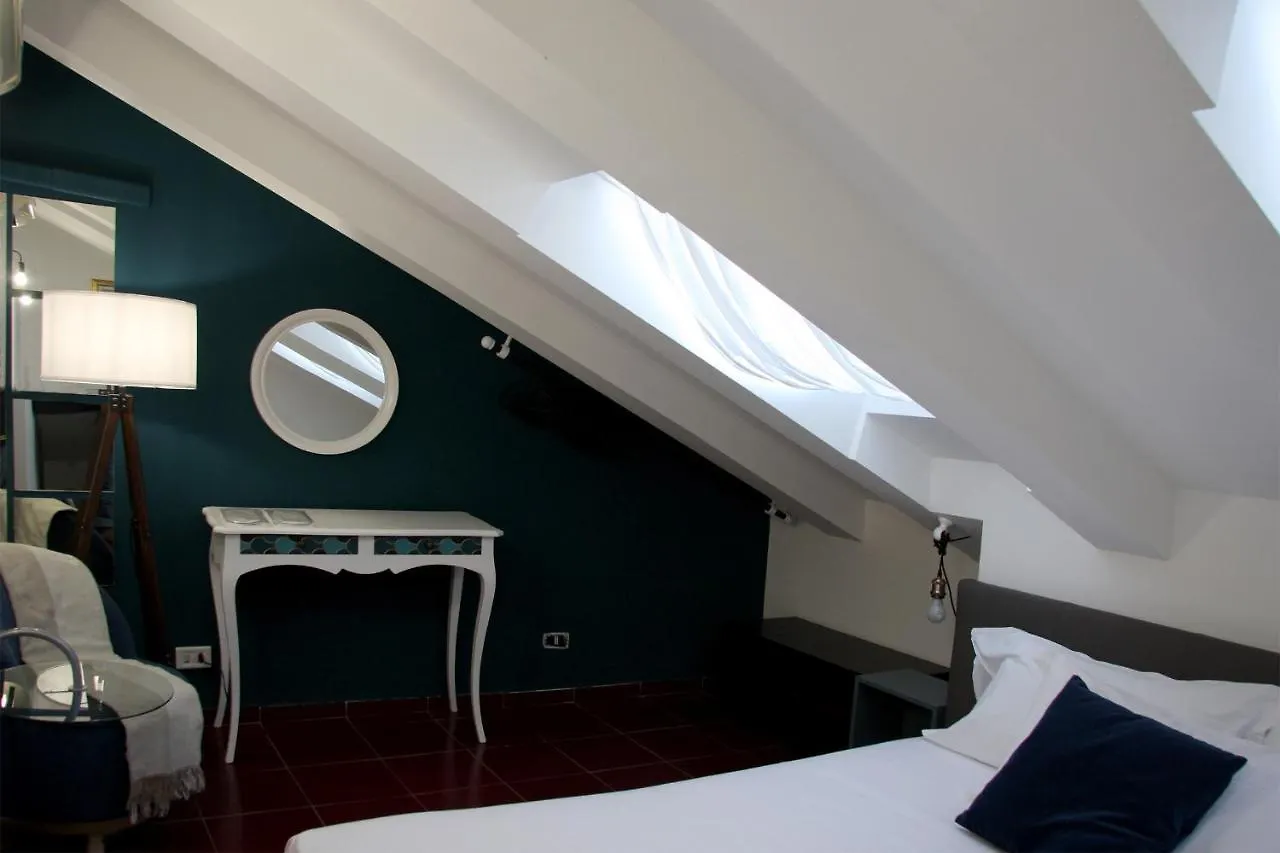 Mercanti Attic Version Apartamento Milão