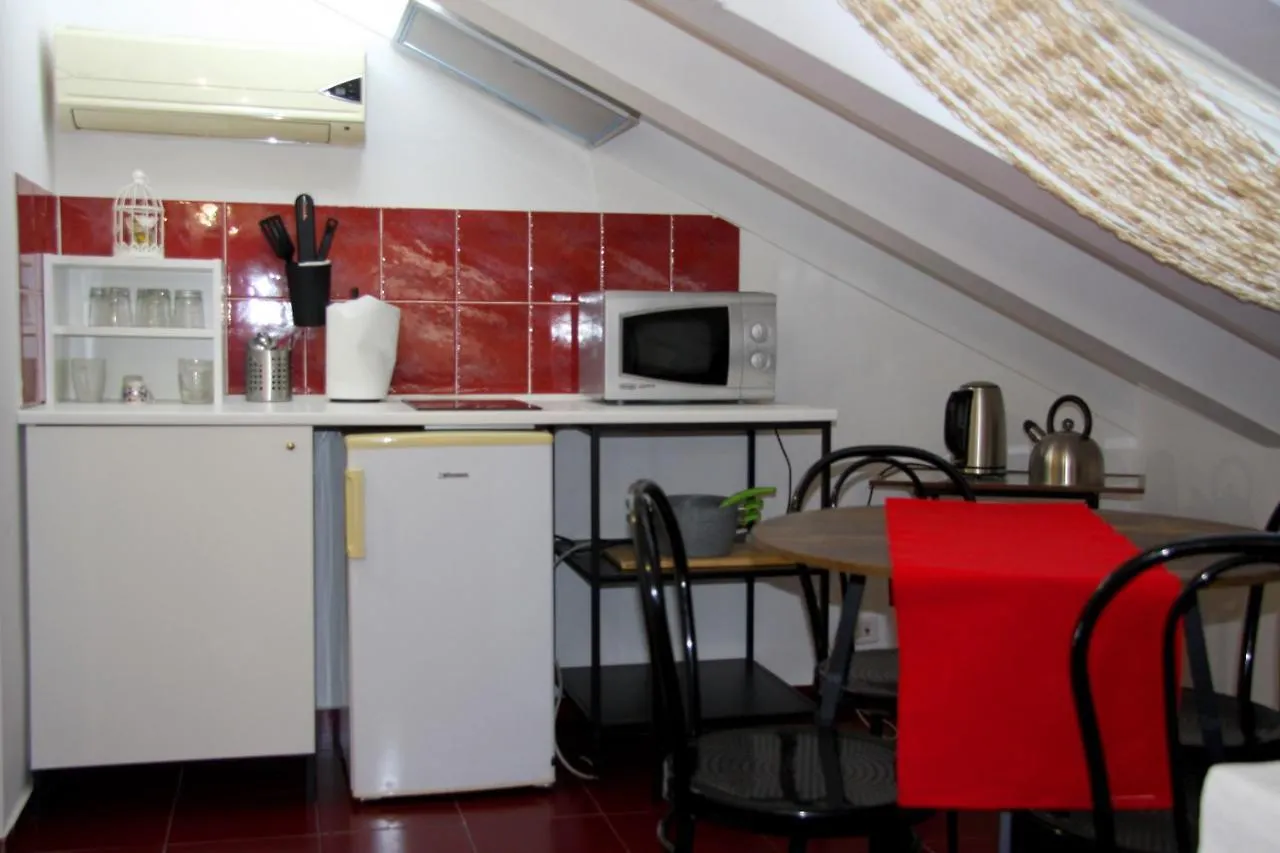 Mercanti Attic Version Apartamento Milão 0*,  Itália