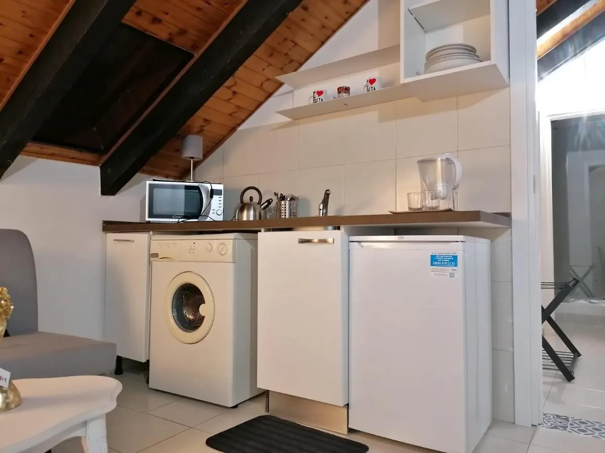Mercanti Attic Version Apartamento Milão